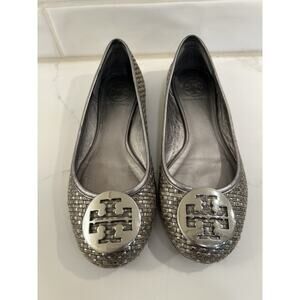 Tory Burch Reva Ballet Flats Woven Metallic Pewter S Logo Medallion Shoes Sz 6.5